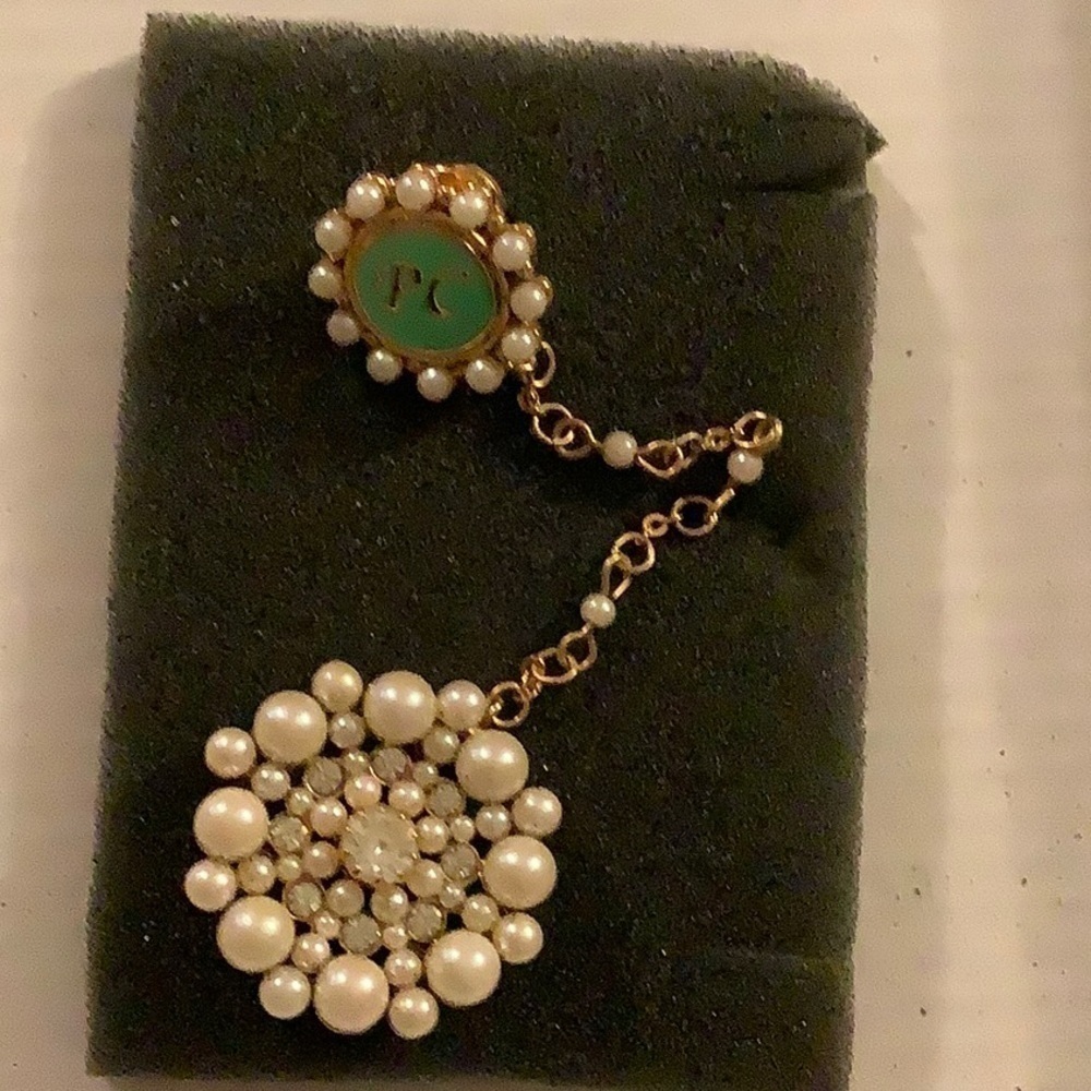 Avon President’s Club Pin Female 1999-2000 (M)